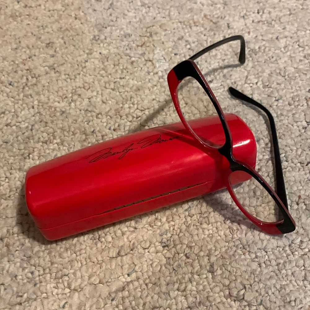 Marilyn Monroe Reading Glasses